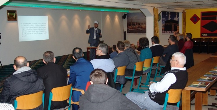 header dita e dyerve te hapura te xhamia Xheneti